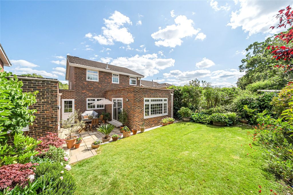 Property photo 1 of 27 Picture No. 06