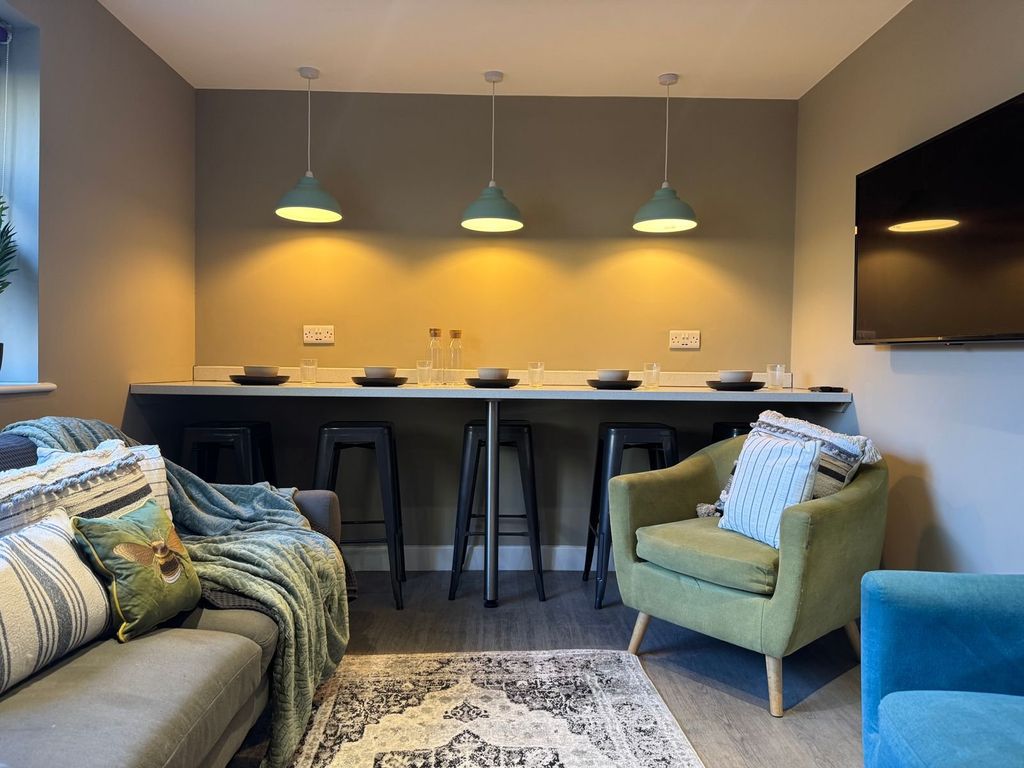 Property photo 1 of 11 Picture No. 05