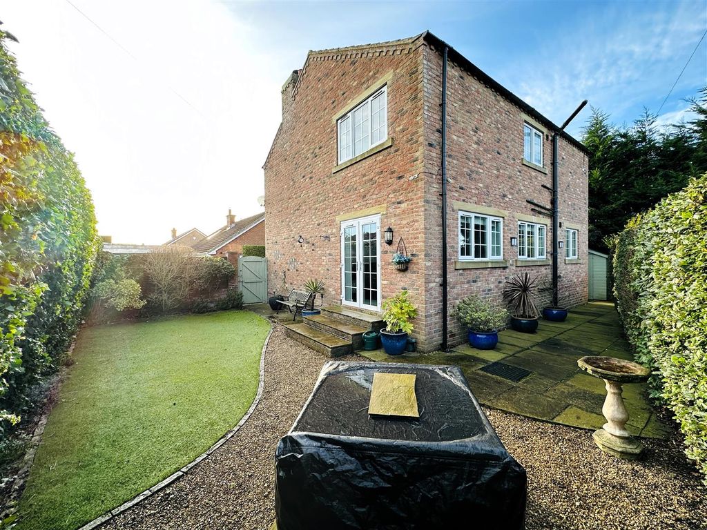 Property photo 3 of 32 Rear And Side.Jpg