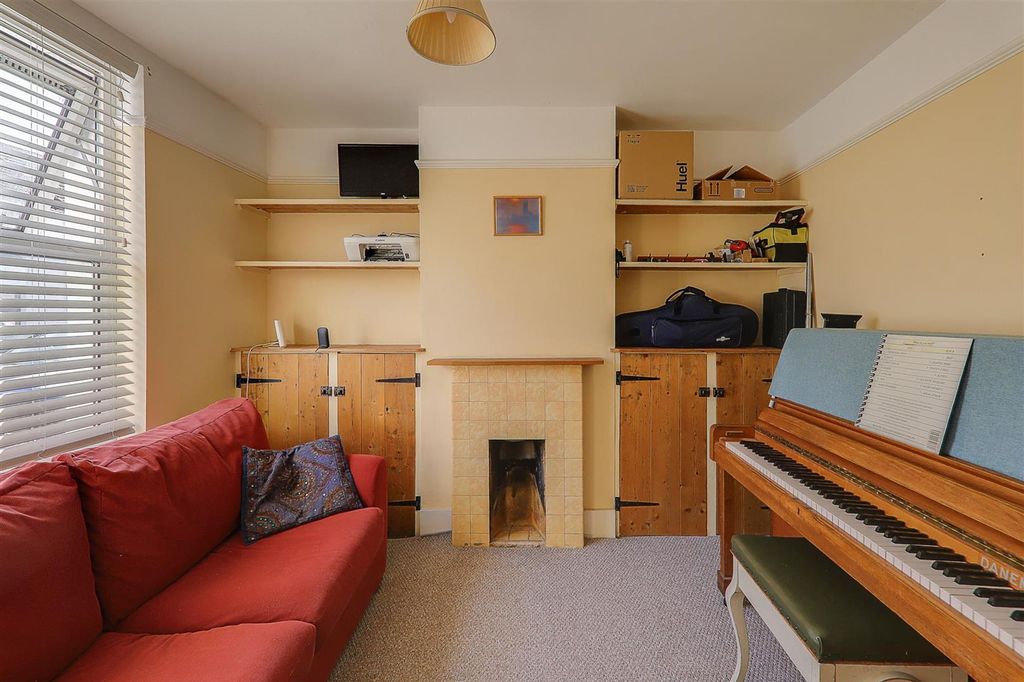 Property photo 2 of 10 Img_4777-Img_4779.Jpg
