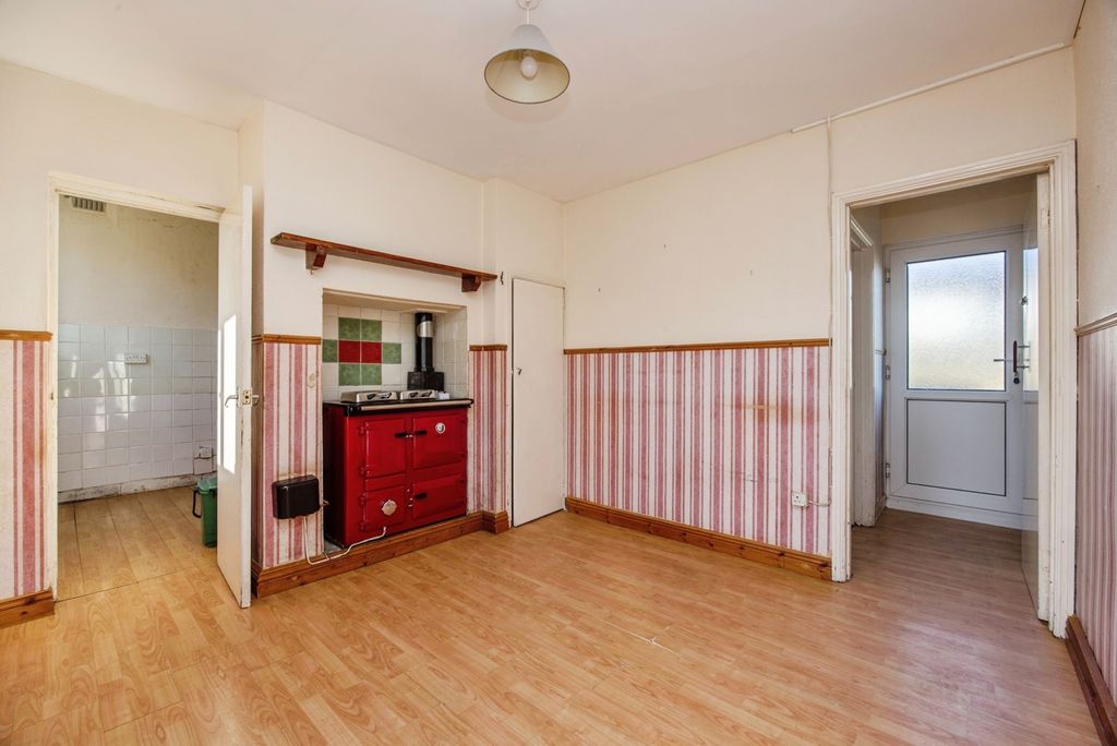 Property photo 3 of 23 Pbox-Img.Jpg