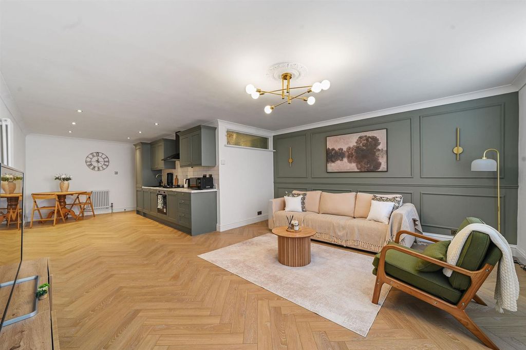 Property photo 2 of 15 3.Jpg