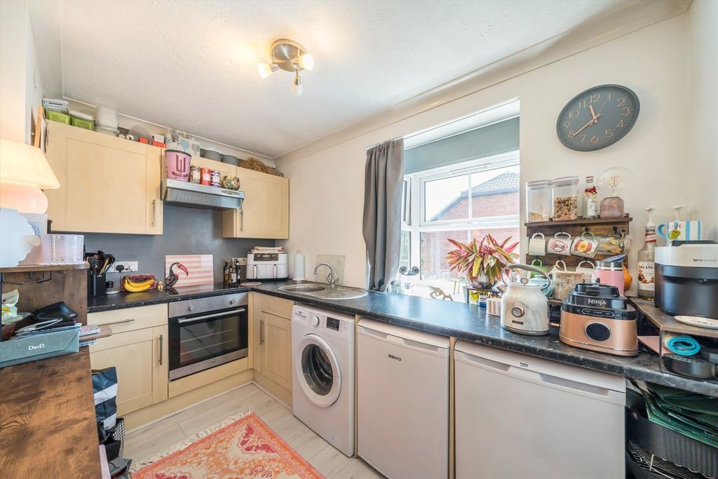 Property photo 2 of 4