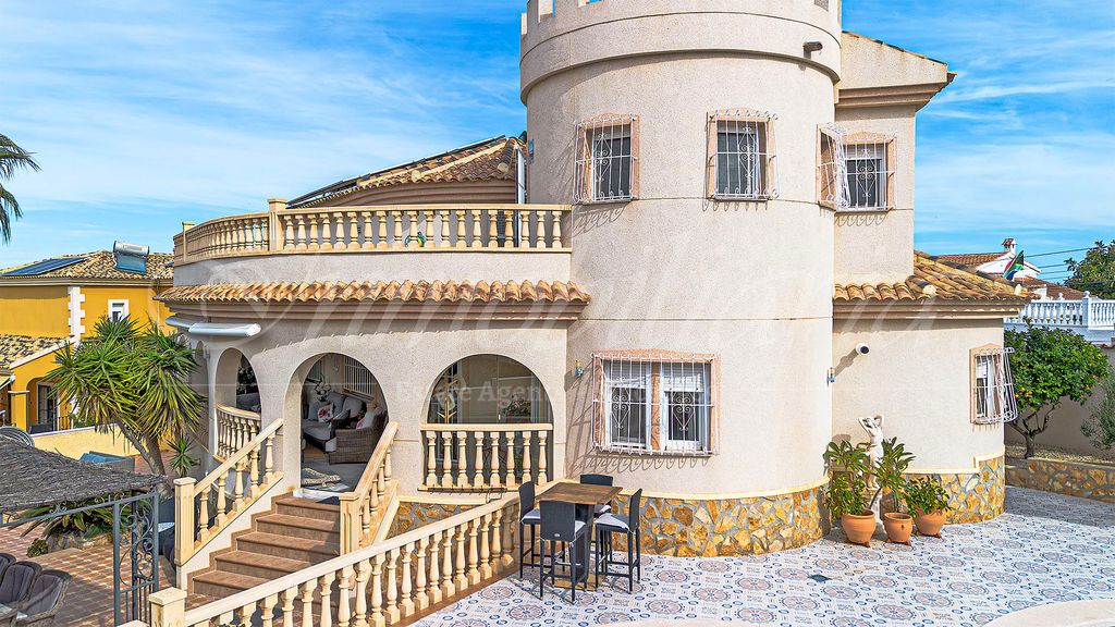 Property photo 1 of 60