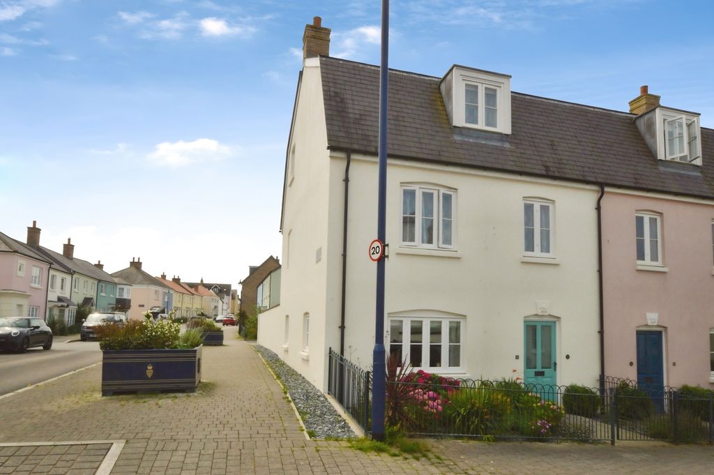 Property photo 1 of 16 Pbox-Img.Jpg