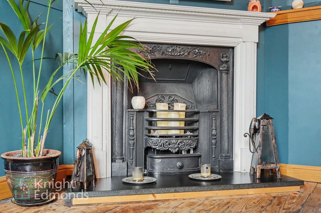 Property photo 3 of 39 Detail