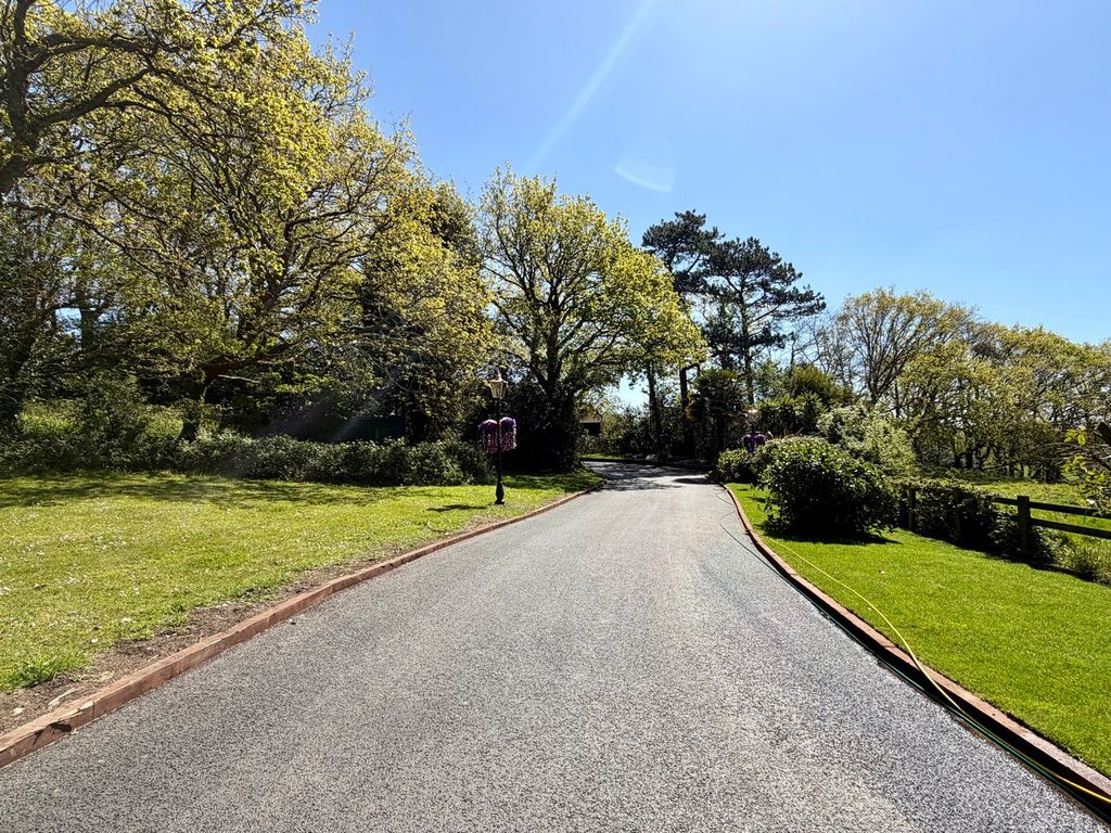 Property photo 2 of 46