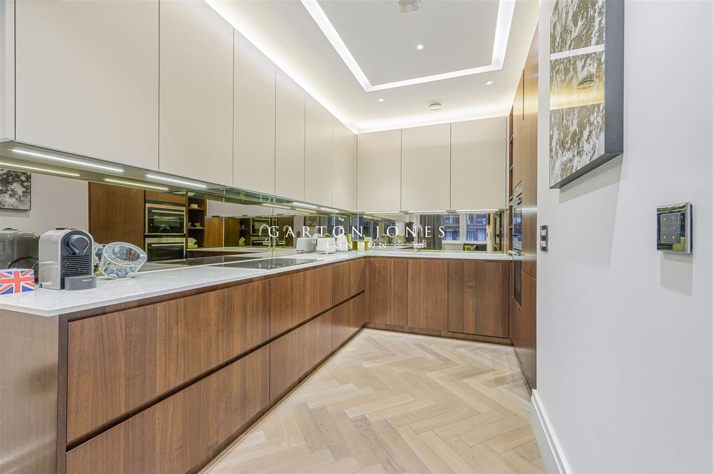 Property photo 2 of 13 Kitchen.Jpg