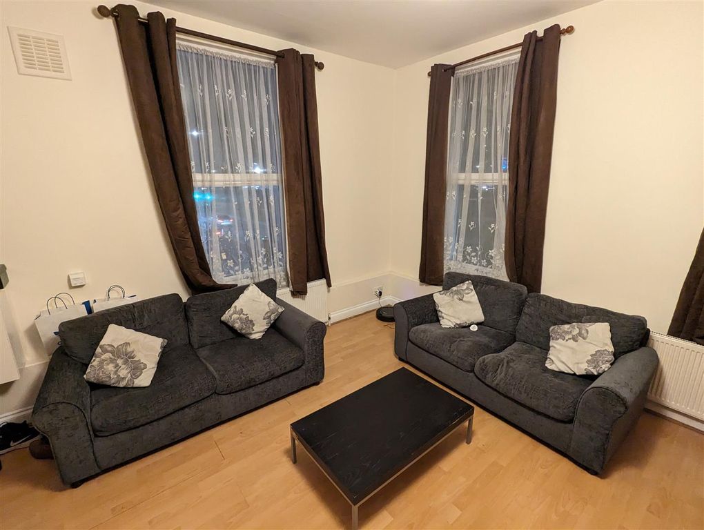 Property photo 2 of 5 Pxl_20221221_211628038.Jpg