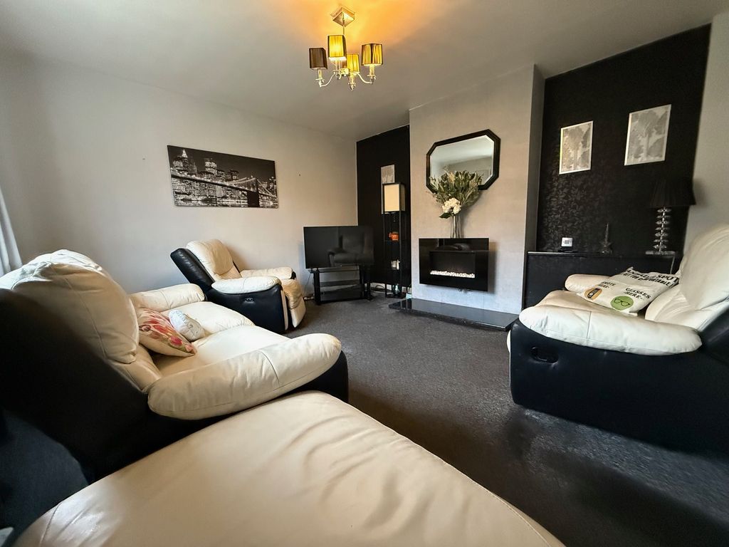 Property photo 2 of 24 Photograph 2