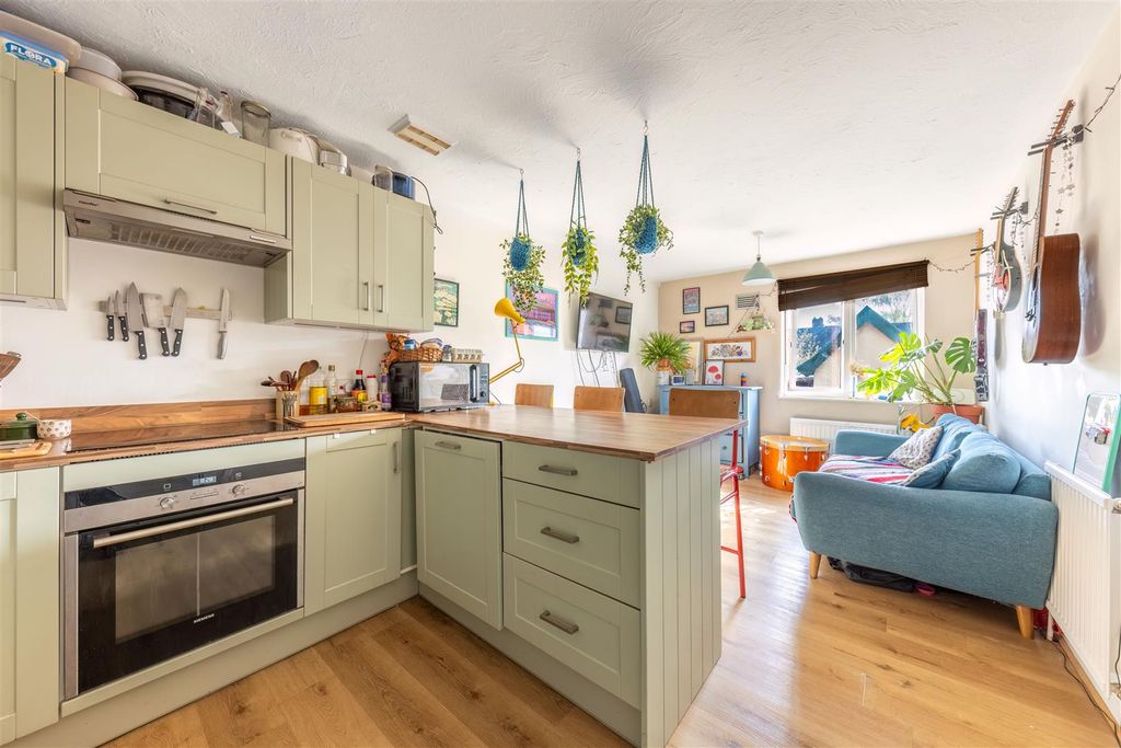 Property photo 1 of 9 ba-4.Jpg