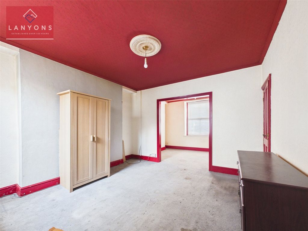 Property photo 2 of 12 Picture No. 01