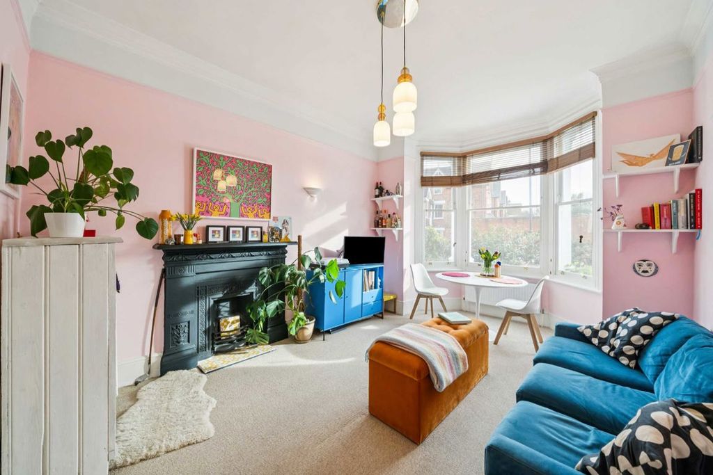 Property photo 2 of 6