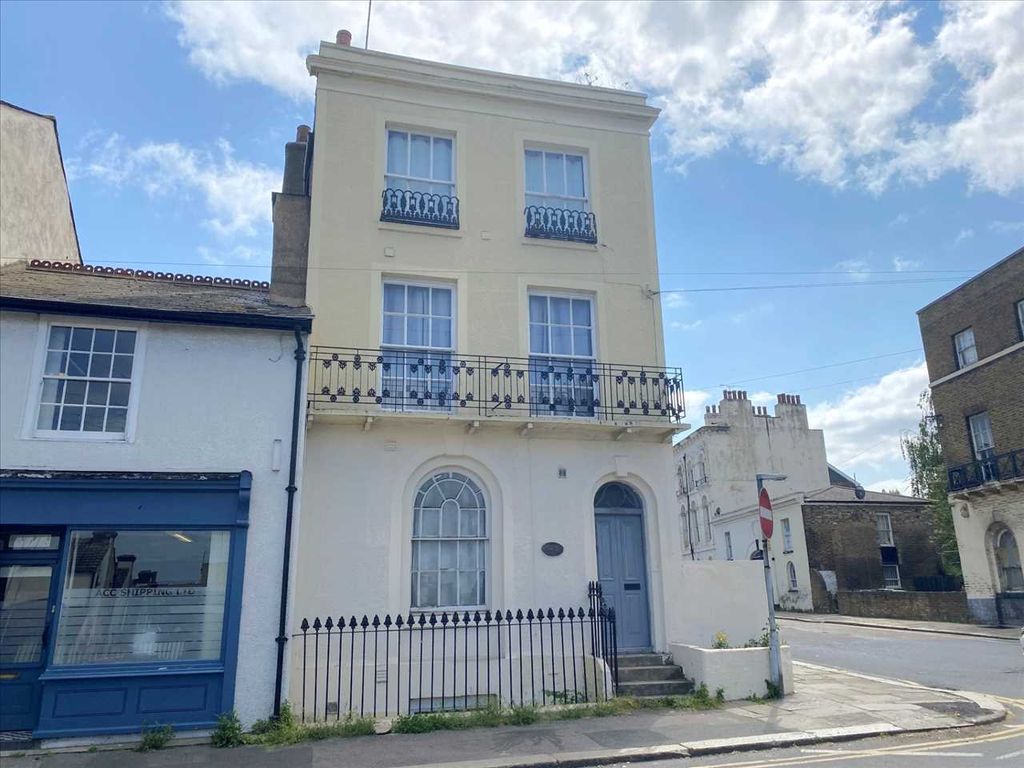 Property photo 1 of 5 Main Picture