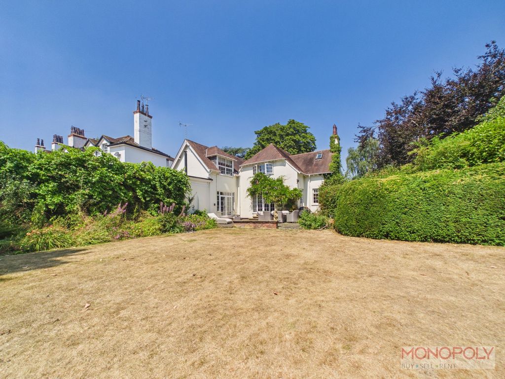 Property photo 2 of 38