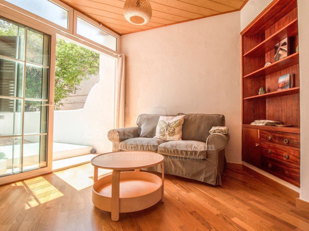 Property photo 1 of 25 First Floor With Terrace In Mahón