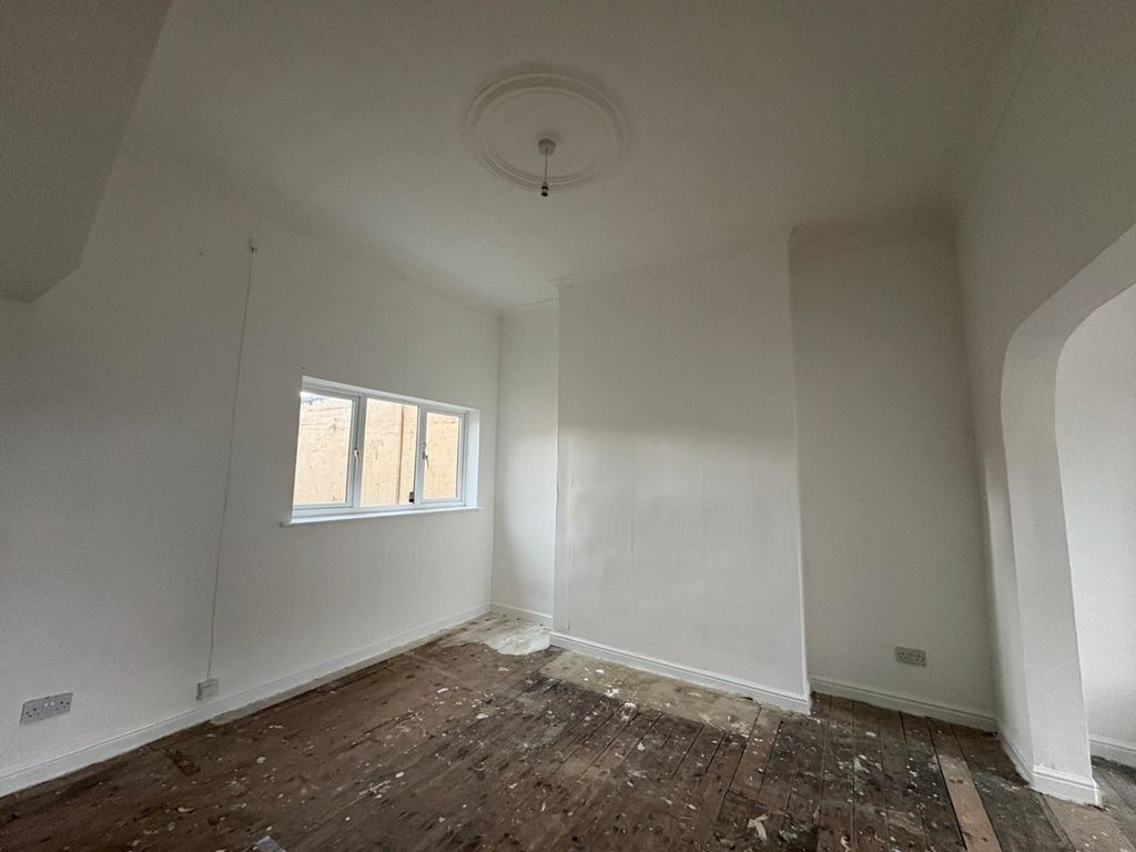 Property photo 3 of 8 227 Raby Road 14.05 (3)