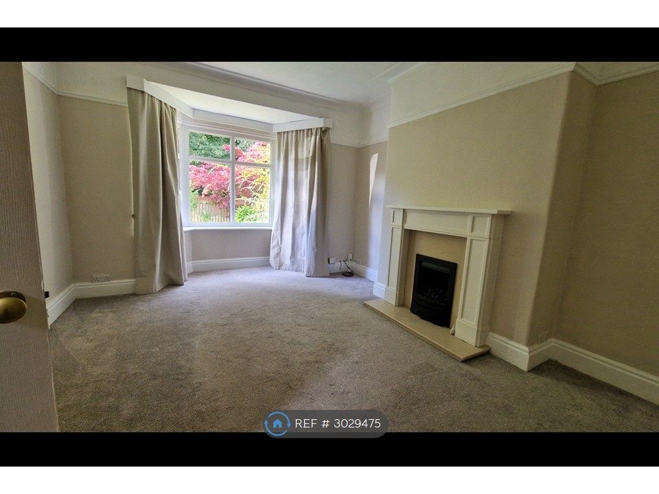 Property photo 2 of 12 Living Room
