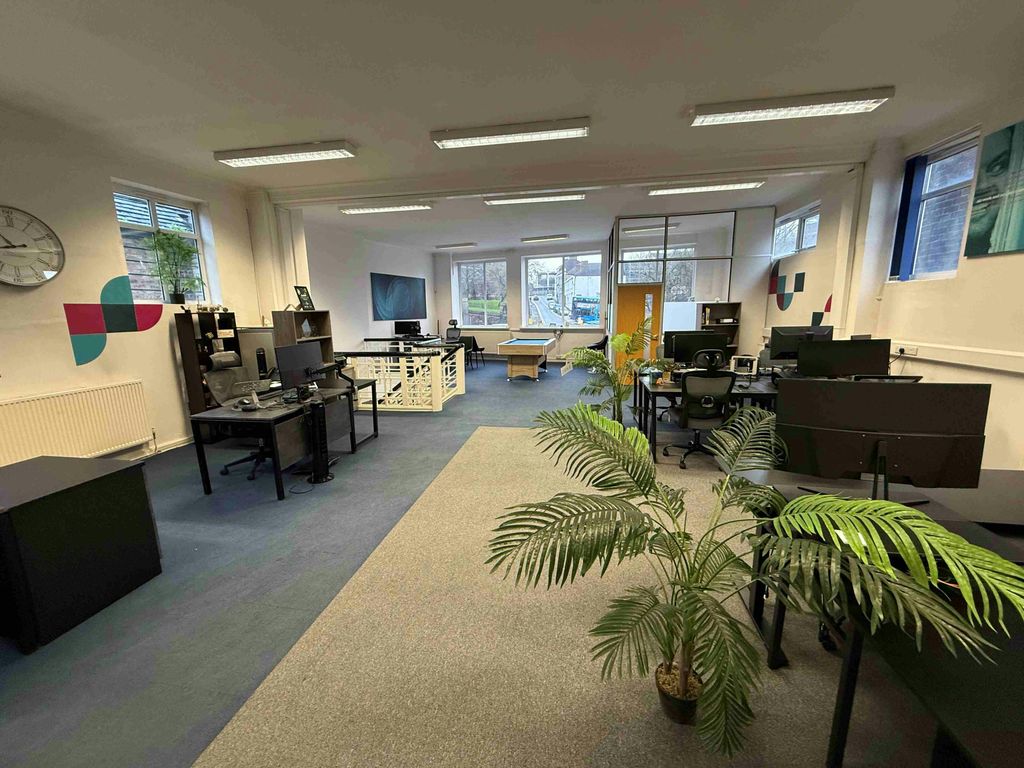 Property photo 3 of 8 Img_2325.Jpg