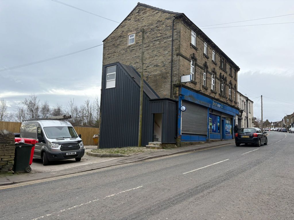 Property photo 2 of 6