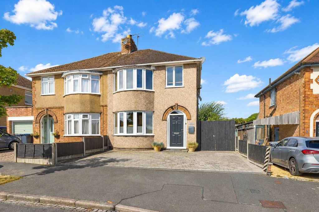 Property photo 1 of 16 Sunny Front.Jpg