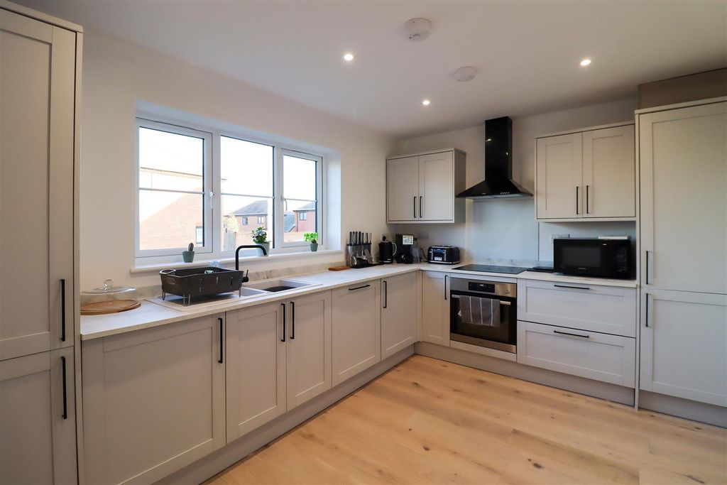Property photo 2 of 9 2.Jpg