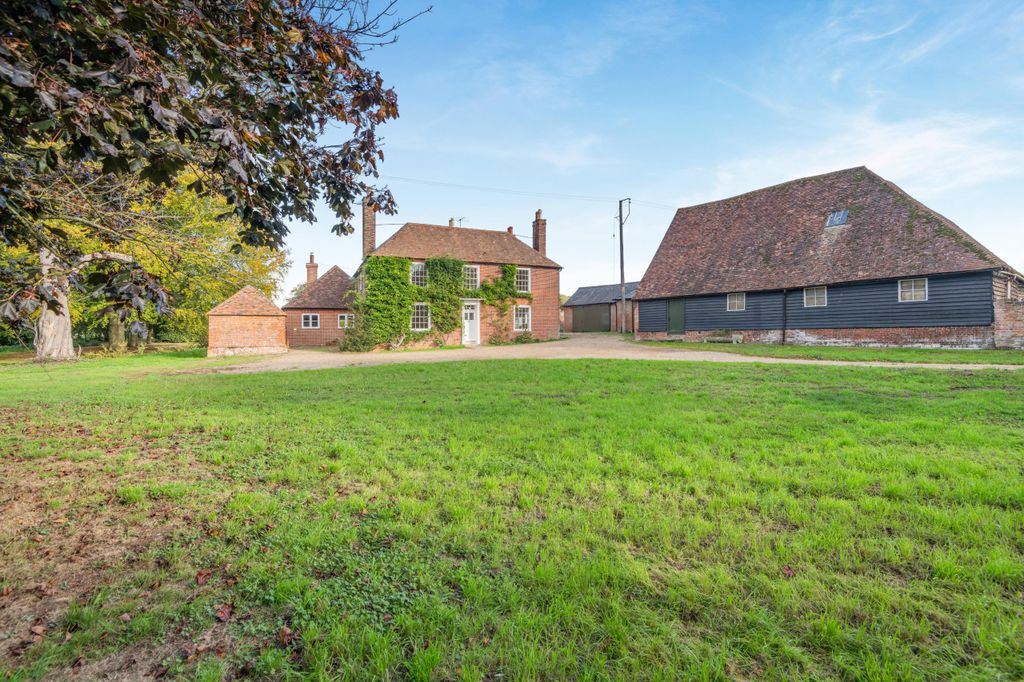 Property photo 3 of 22 House & Barn