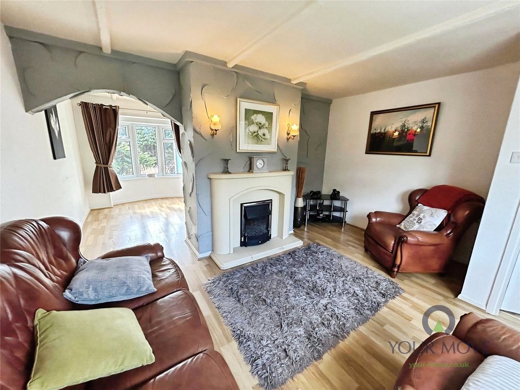 Property photo 2 of 17 Lounge