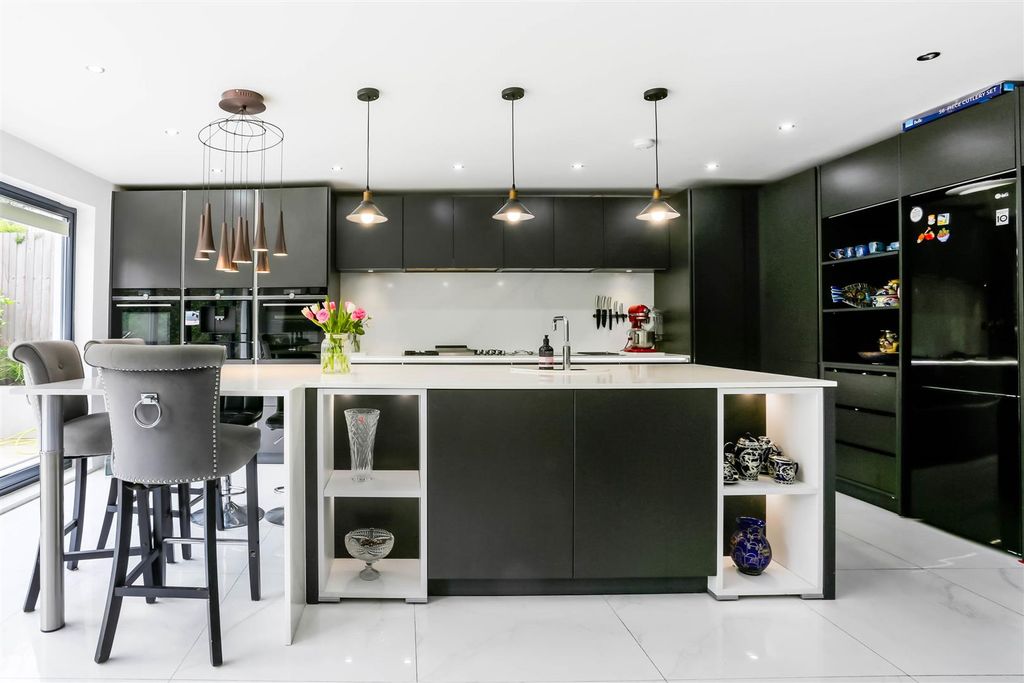 Property photo 3 of 15 1245504007 - 34.Jpg