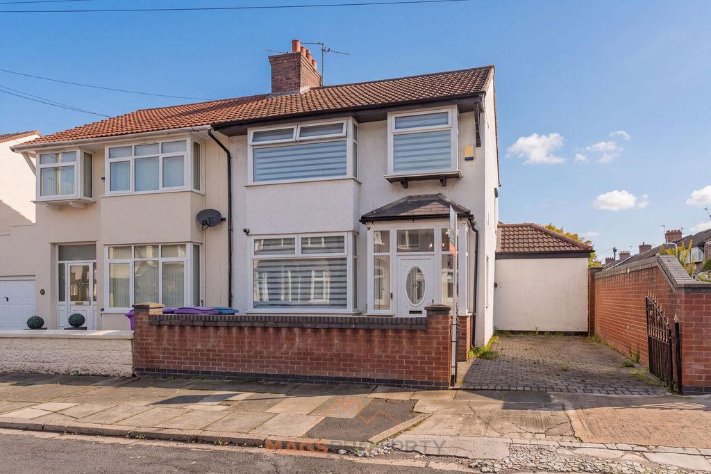 Property photo 1 of 17