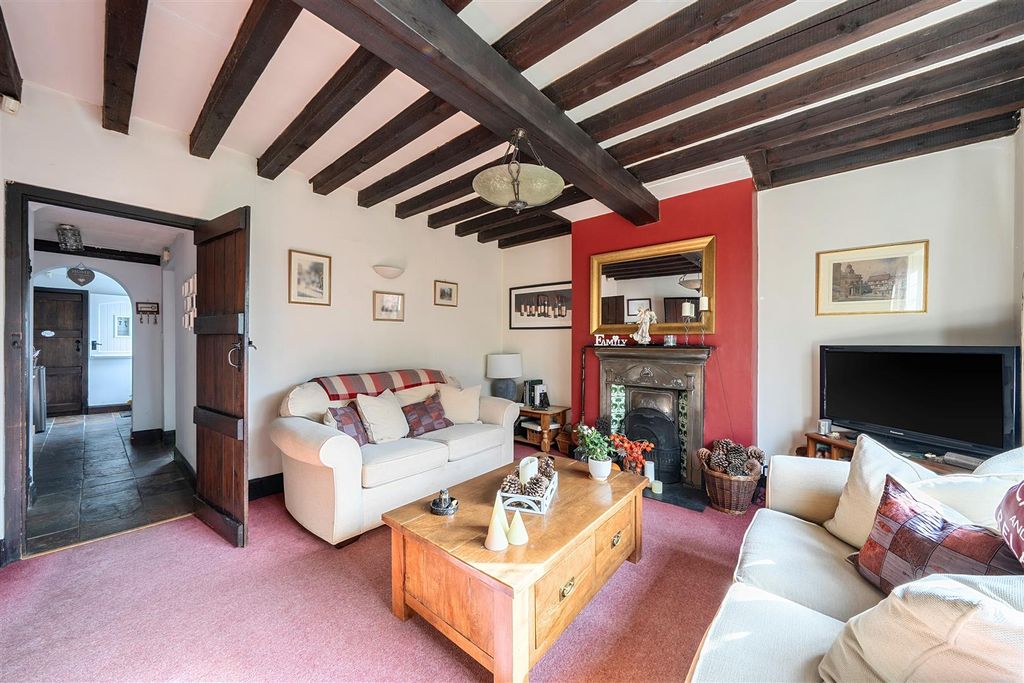 Property photo 2 of 19 1424375-8-69B1118A85B22.Jpg