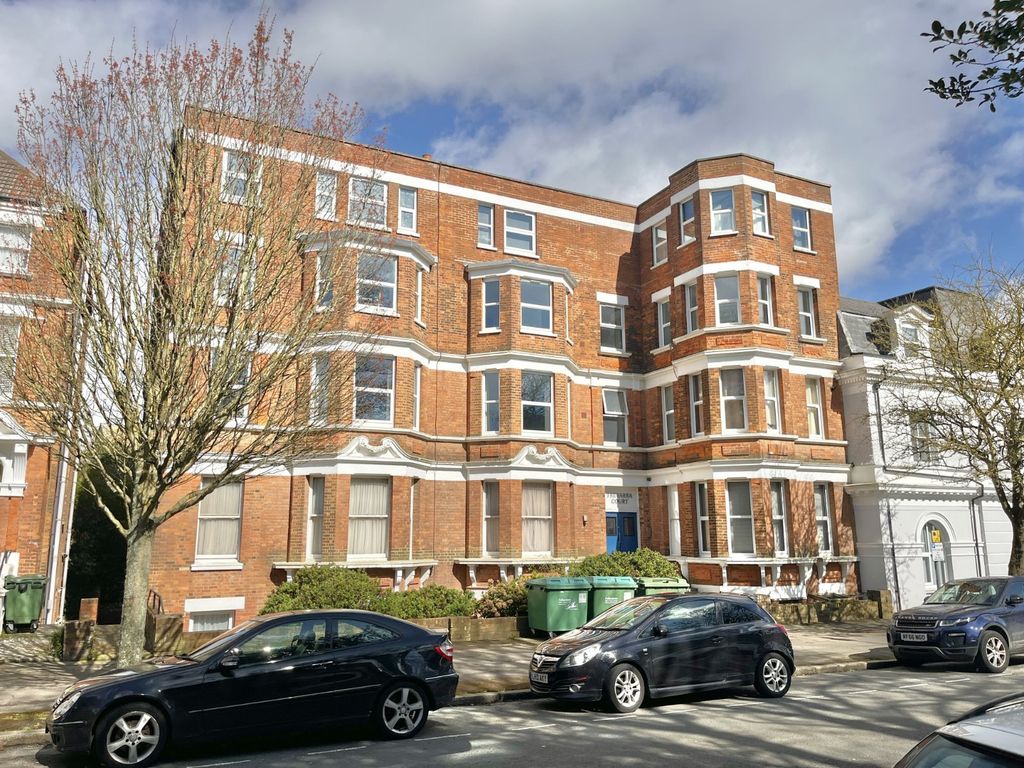 Property photo 1 of 6 Trevarra Court