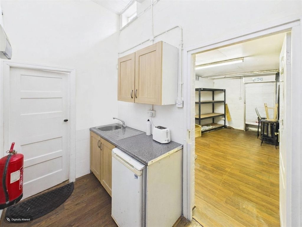 Property photo 3 of 7 Cam03215G0-Pr0120-Still005-001.Jpg