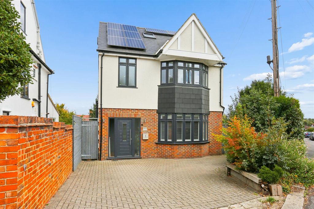 Property photo 1 of 33 1784223427 - 7.Jpg