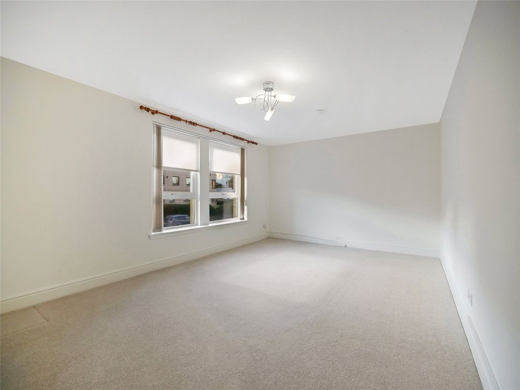 Property photo 3 of 21 Picture No. 15