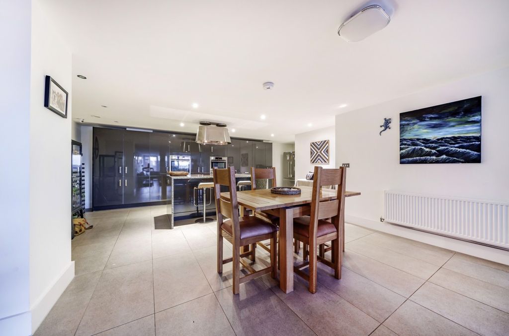 Property photo 3 of 12 953368 (5).Jpg