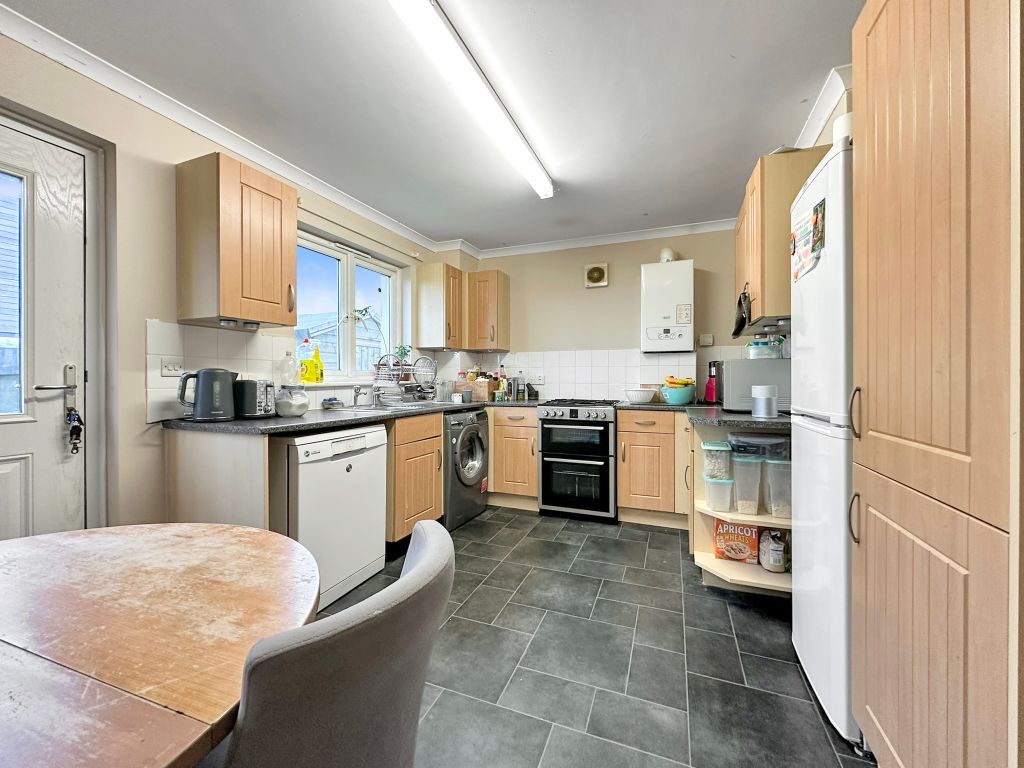 Property photo 2 of 17 Kitchen/Dining Room