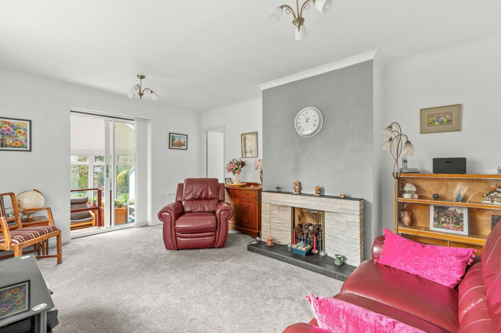 Property photo 3 of 15