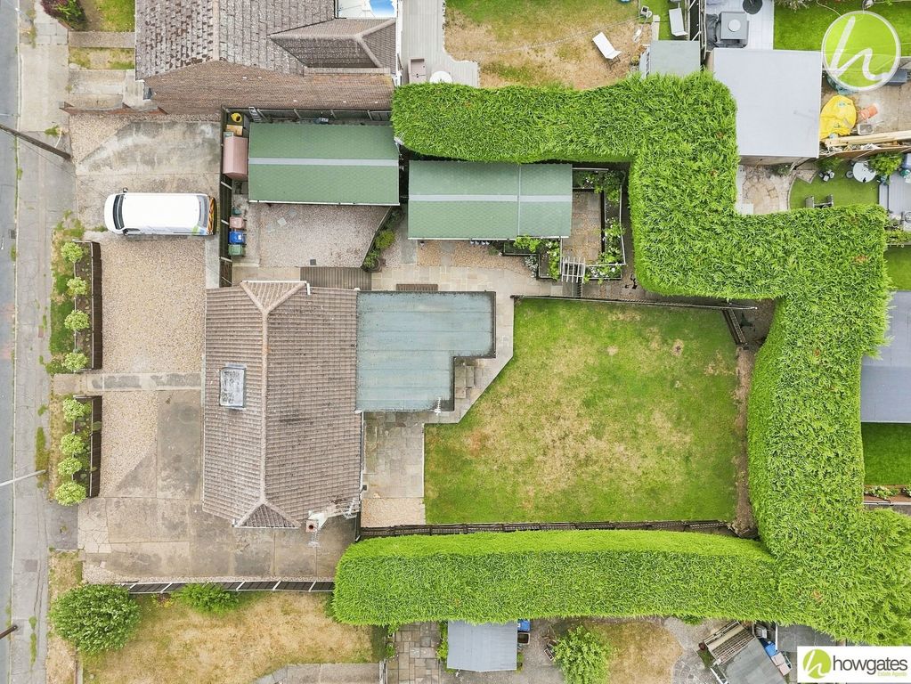 Property photo 3 of 46