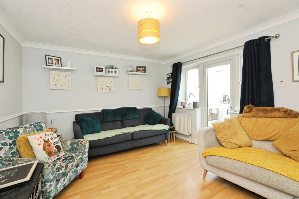 Property photo 2 of 15 Pbox-Img.Jpg