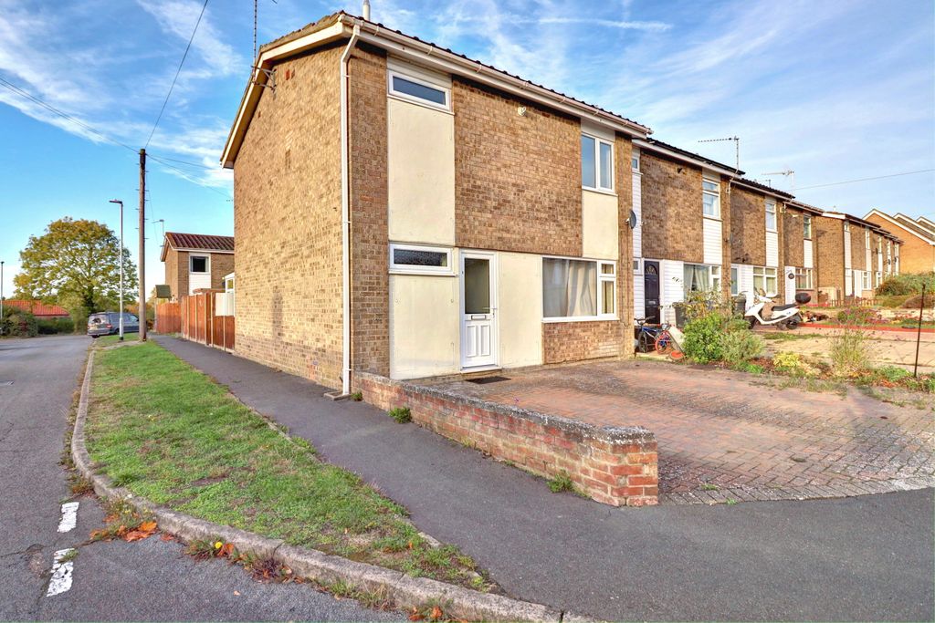 Property photo 1 of 8