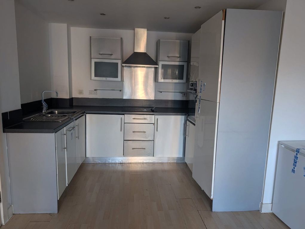 Property photo 3 of 18 Picture No. 23