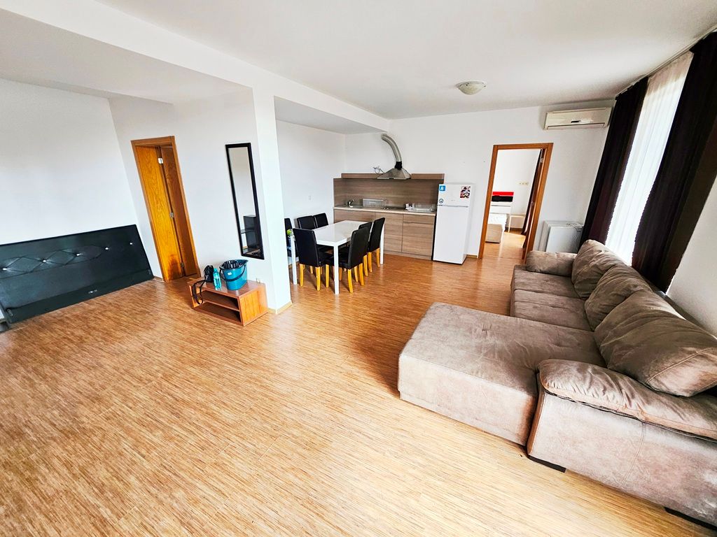 Property photo 3 of 20