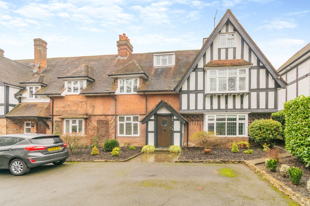 Property photo 1 of 8