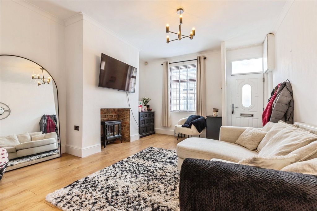 Property photo 2 of 19 Picture No. 23