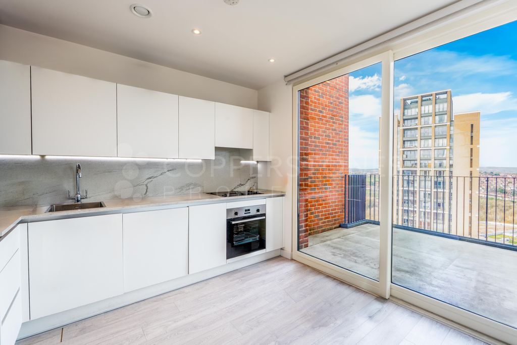 Property photo 3 of 12