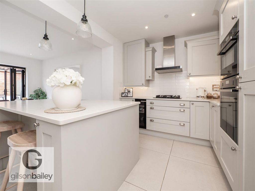 Property photo 3 of 46 60Poppystreet-70.Jpg