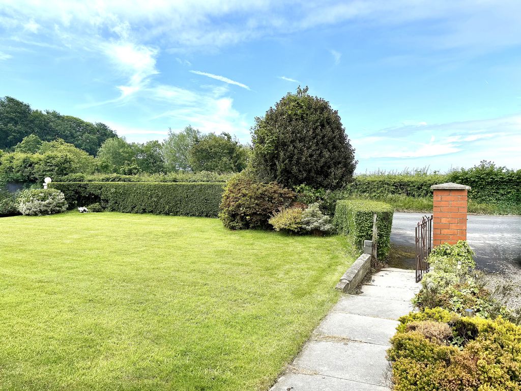 Property photo 3 of 24