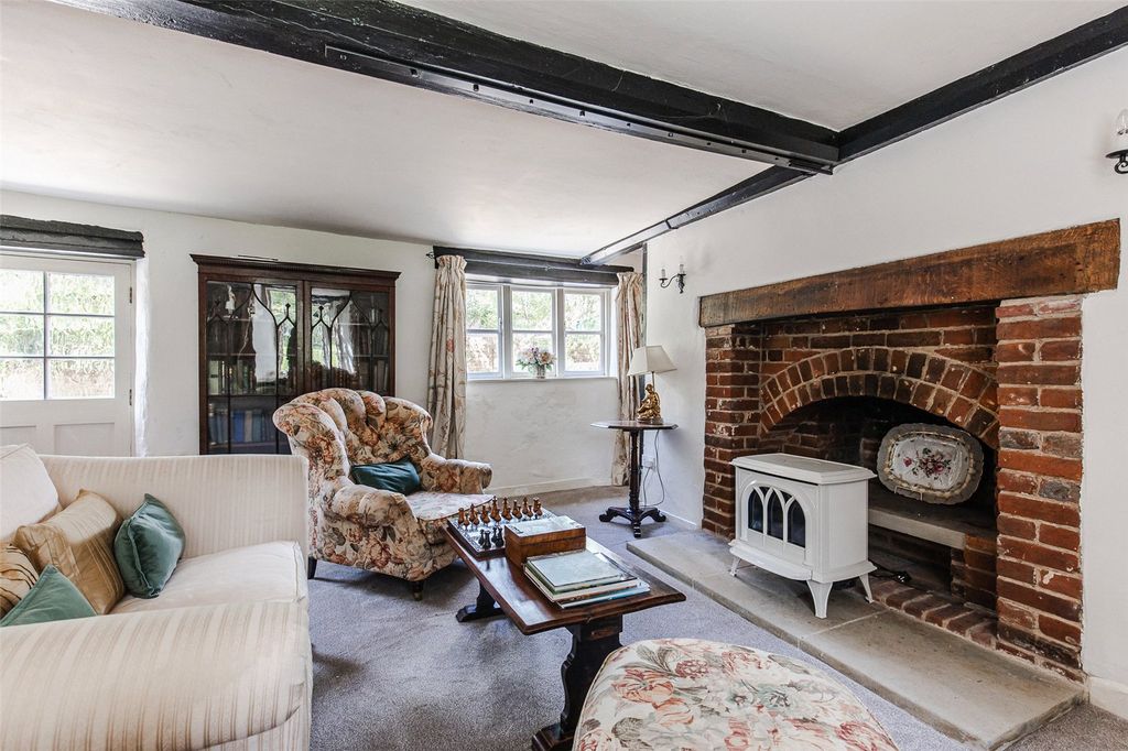 Property photo 3 of 15 Sitting Room