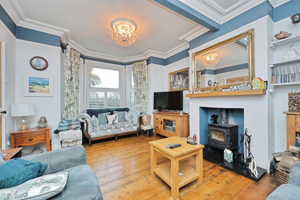 Property photo 3 of 23